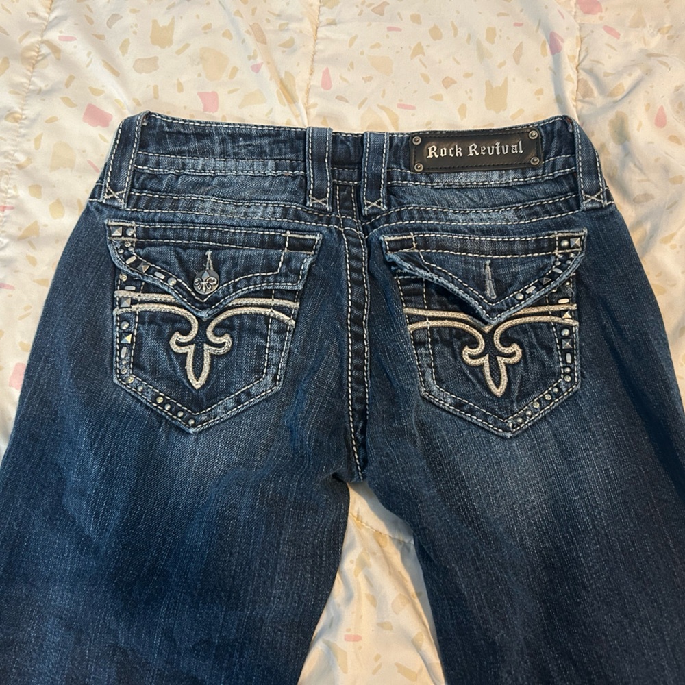Rock Revival Women's medium Blue Embroidered Boot Cut Jeans